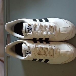 Adidas Samoa Sneaker 7.5